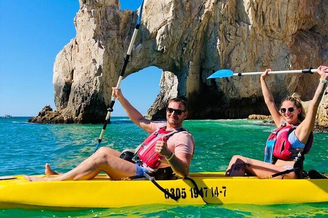 Private Los Cabos Arch & Playa del Amor tour by Glass bottom kayak - Morning on the water: why the early start changes everything