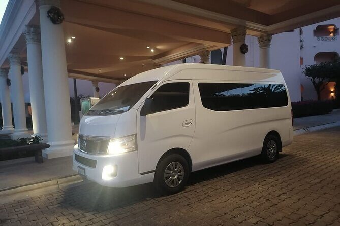Private One Way SJD Airport Transfer to Cabo San Lucas - The Ride: Comfort in an Air-Conditioned Vehicle (and the Little Extras)