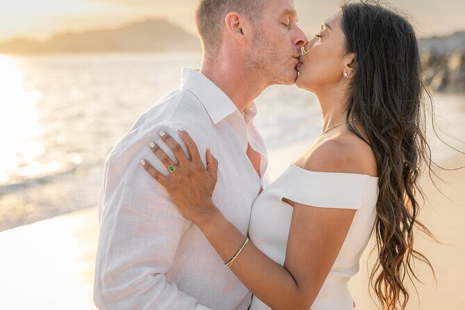 Private photo session in Los Cabos - The one-hour flow: how a photographer keeps families moving