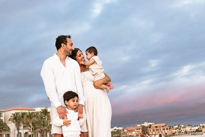 Private Photoshoot Session in Cabo - El Arco stop: poses, angles, and the beach rhythm