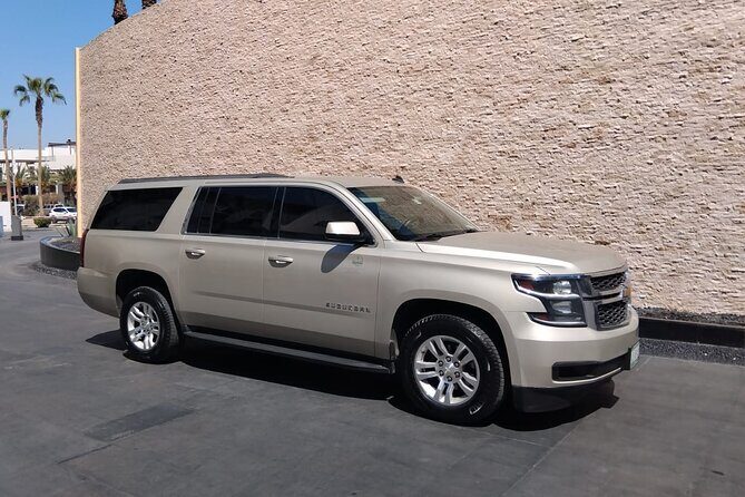 Private RoundTrip from Airport to Hotels to Cabo San Lucas Zone 3 - The Ride: A/C, Clean Vehicle, and Cold Drinks