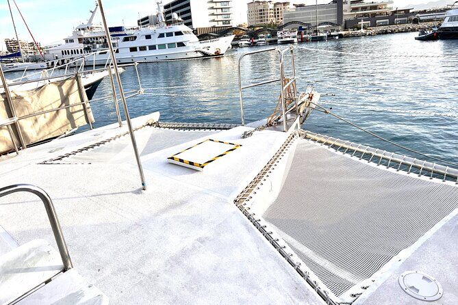 Private Snorkel Cruise in Cabo San Lucas - Open Bar and Snacks: The Party-Boat Trade-Offs