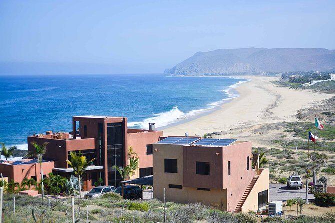 Private Todos Santos Jeep - Todos Santos: galleries, craft shopping, and Hotel California spotting