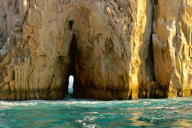 Private Tour to the Arch of Cabo San Lucas by Glass Bottom Boat - Safety and comfort: life jackets, clean boats, and confident guiding