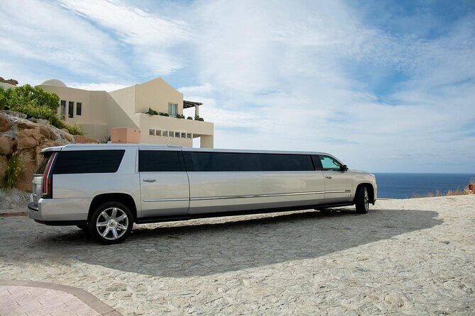 Private Transportation Cabo Airport Shuttle - Meeting at the airport without the running-around