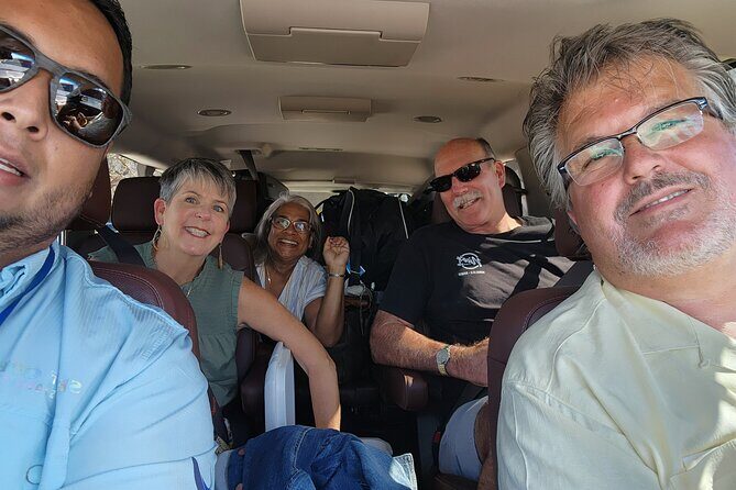Private Transportation from Los Cabos Airport to ROUND TRIP Hotels - Price and Value: When $240 Per Group Makes Sense