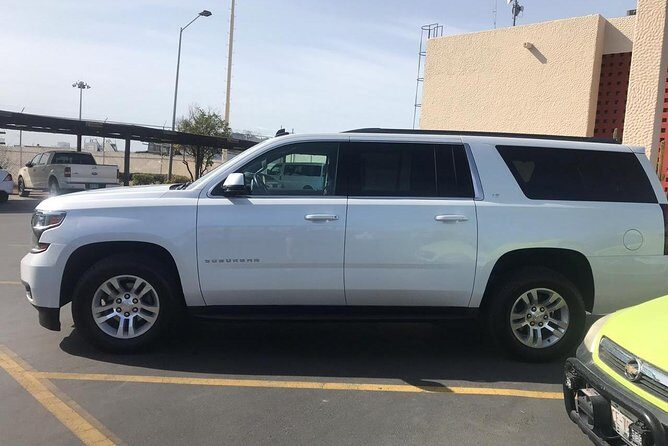 Private Transportation in cabo (Airport and City) - Finding Your Driver Fast: Name Signs, Mobile Tickets, and Pickup Spot