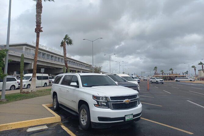Prívate Transportation Service - Inside the ride: comfort, beverages, and how optional stops work