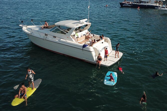 Private Yacht Cruise 4 Hour- Snorkeling & Paddle Boarding - Drinks, snacks, and the onboard food feel