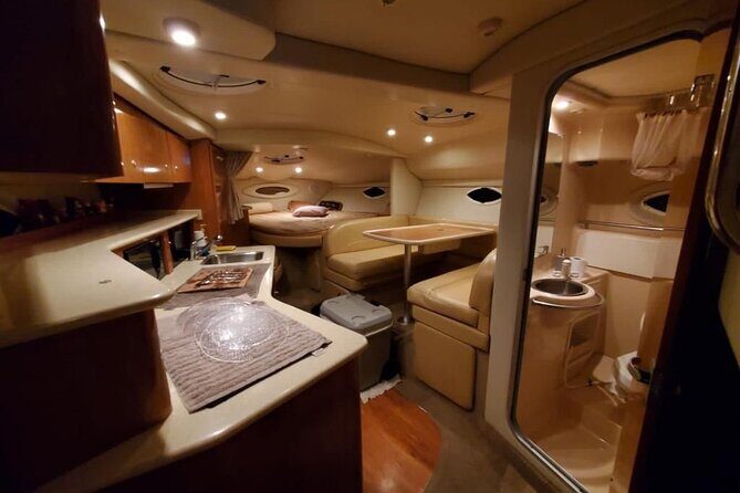 Private yacht rental for 2 hours - The 33-Foot Yacht: Clean, Modern, and Built for Comfort