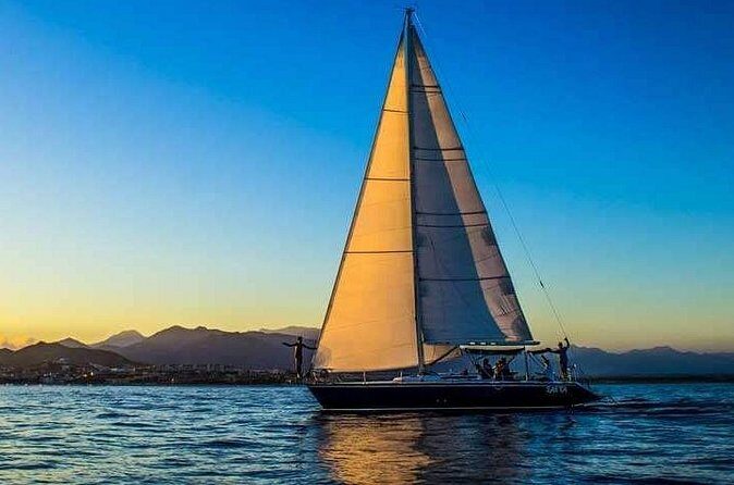 Sailing Snorkel Adventure - Stand-up paddleboard time after snorkeling: balance + wind
