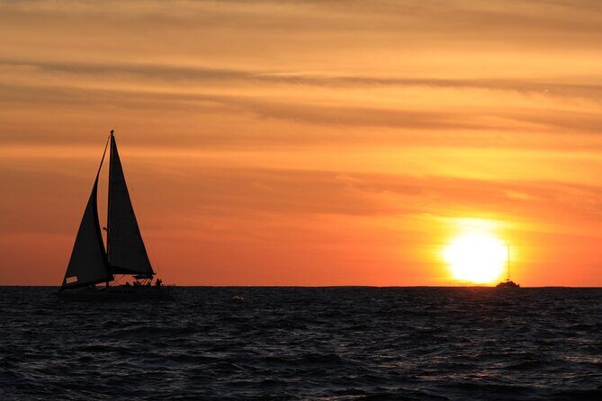 Sailing Snorkel Adventure - Lunch and open bar aboard: the value you feel right away
