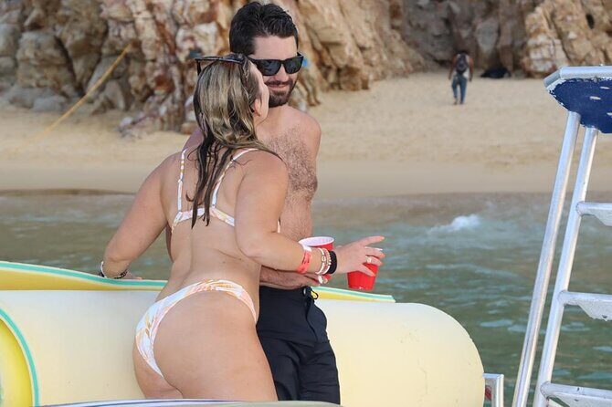 Snorkel Tour in private Trimarán in Los Cabos - Stop 3: Pelican Rock