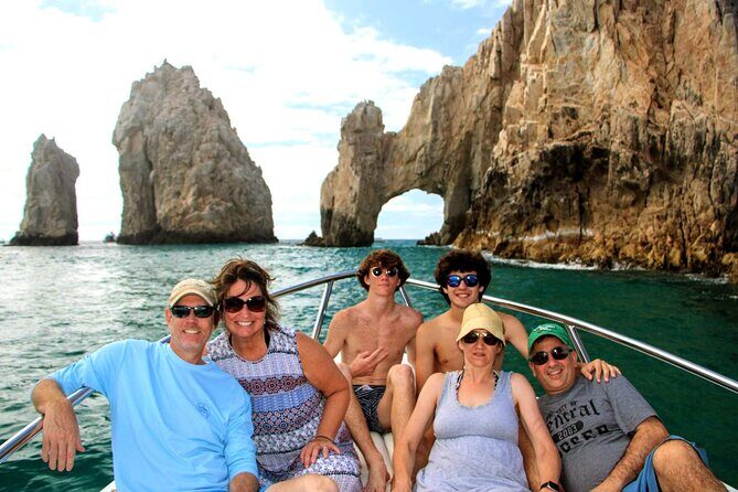 Snorkeling and whale watching Tour in Cabo - Price for a private group up to 10: what $850 really buys