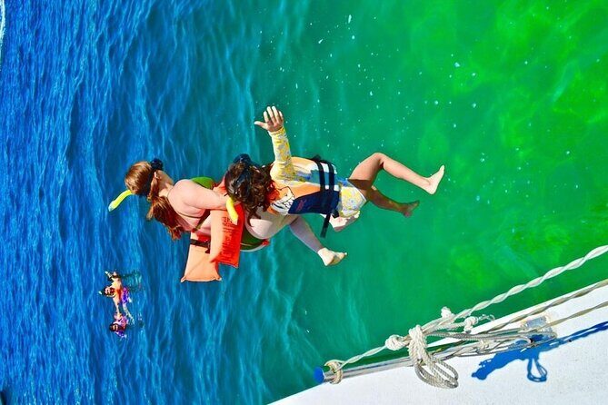 Snorkeling Catamaran Tour at Santa Maria Bay - Lunch and open bar: good value, but plan the timing
