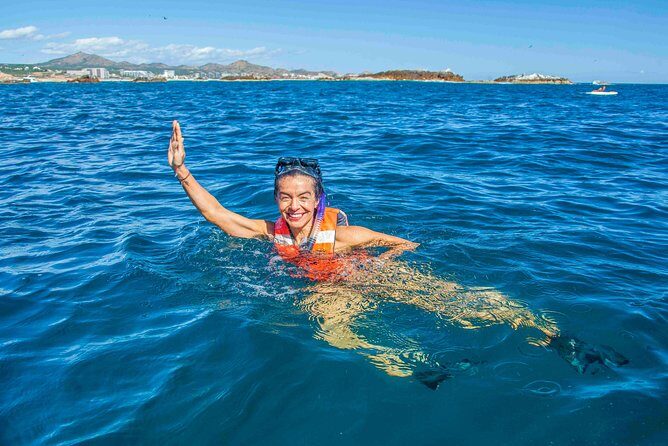 Snorkeling tour in Cabo San Lucas - Snorkeling reality check: reefs, fish, and the life-vest rule