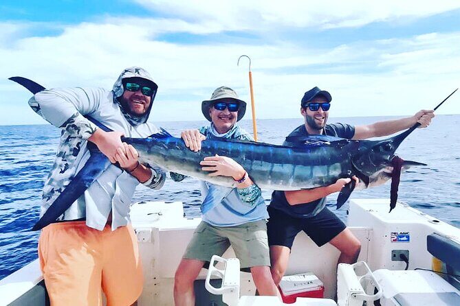 Sportfishing Charters in Cabo San Lucas with Kellyfish Cabo Sportfishing - The route and the El Arco stop: how the morning sets the tone