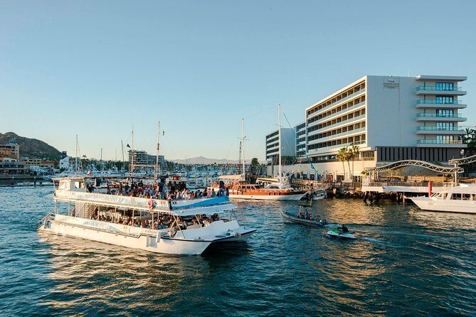 Sunset Boat and Shopping Tour Combo - Pickup Timing Can Shift with the Season