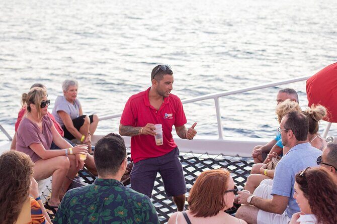 Sunset Cruise in Los Cabos with Jazz and Wine - Jazz, Wine, and the On-Deck Atmosphere