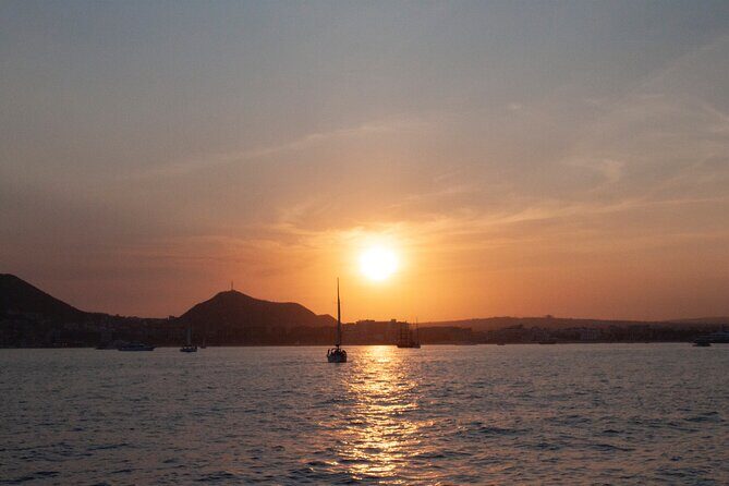 Sunset Dinner Cruise in Cabo San Lucas - Stop 2: Playa de los Amantes—short, scenic, and very close to the action