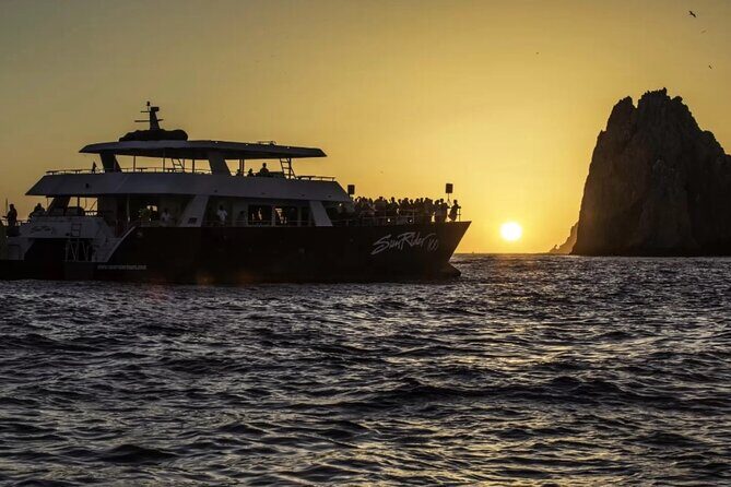 Sunset Dinner Cruise in Los Cabos - Buffet dinner and the lobster upgrade: plan around variability