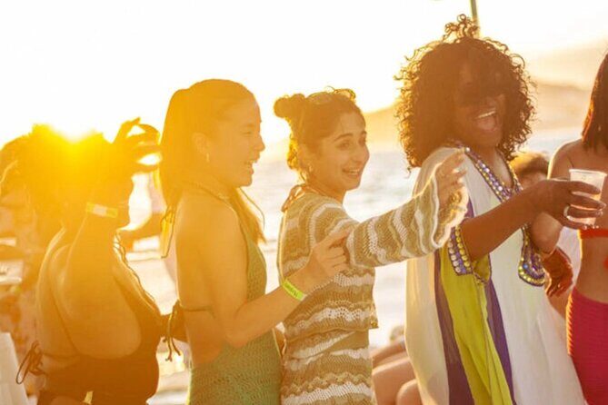 Sunset Party Cruise at Los Cabos - Group size and logistics: up to 50 people