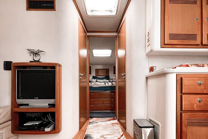 The Finest Private Yacht Experience in Cabo - Guides and crew: the small details that make it feel personal