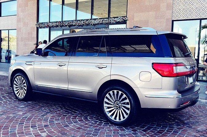 Transportation from SJD Airport to Hotels in Cabo San Lucas - Should you book this private Cabo airport transfer?