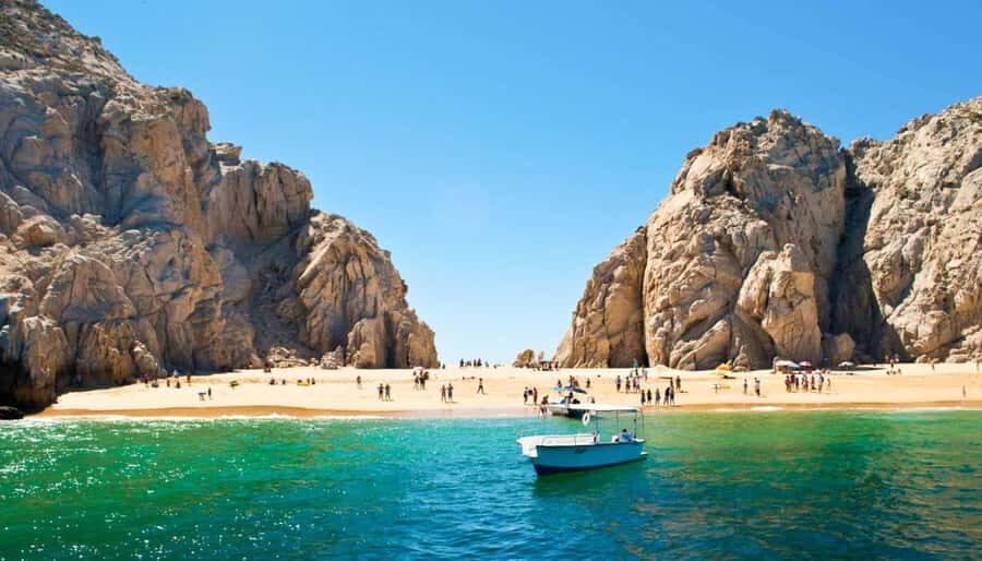 Whale Watching, Cabo San Lucas Arch, and a Trip to Playa del Amor - Cabo’s Wildlife Break: Dolphin Watching and Humpback Whale Viewing