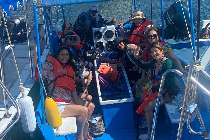Whale Watching on a Glass Bottom Boat - Onboard Marine Biologist: The Learning Part That Changes Your Trip